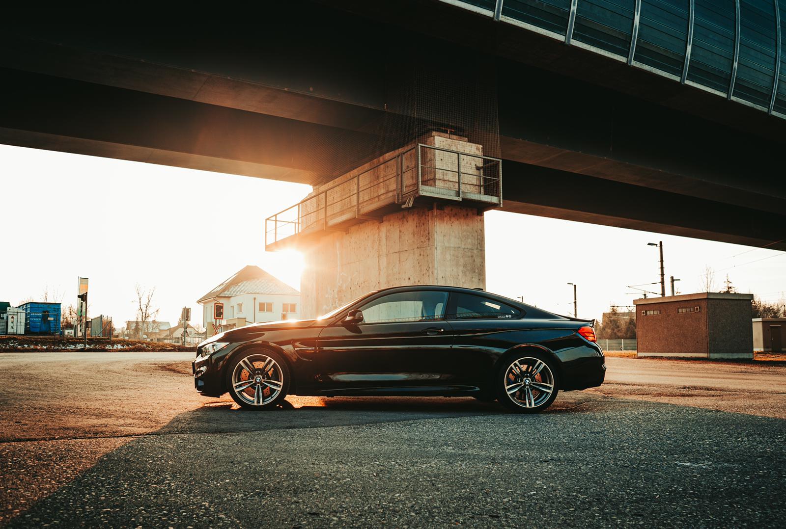 BMW M4 M-DKG Coupe Mercedes C53 AMG Coupe Matt