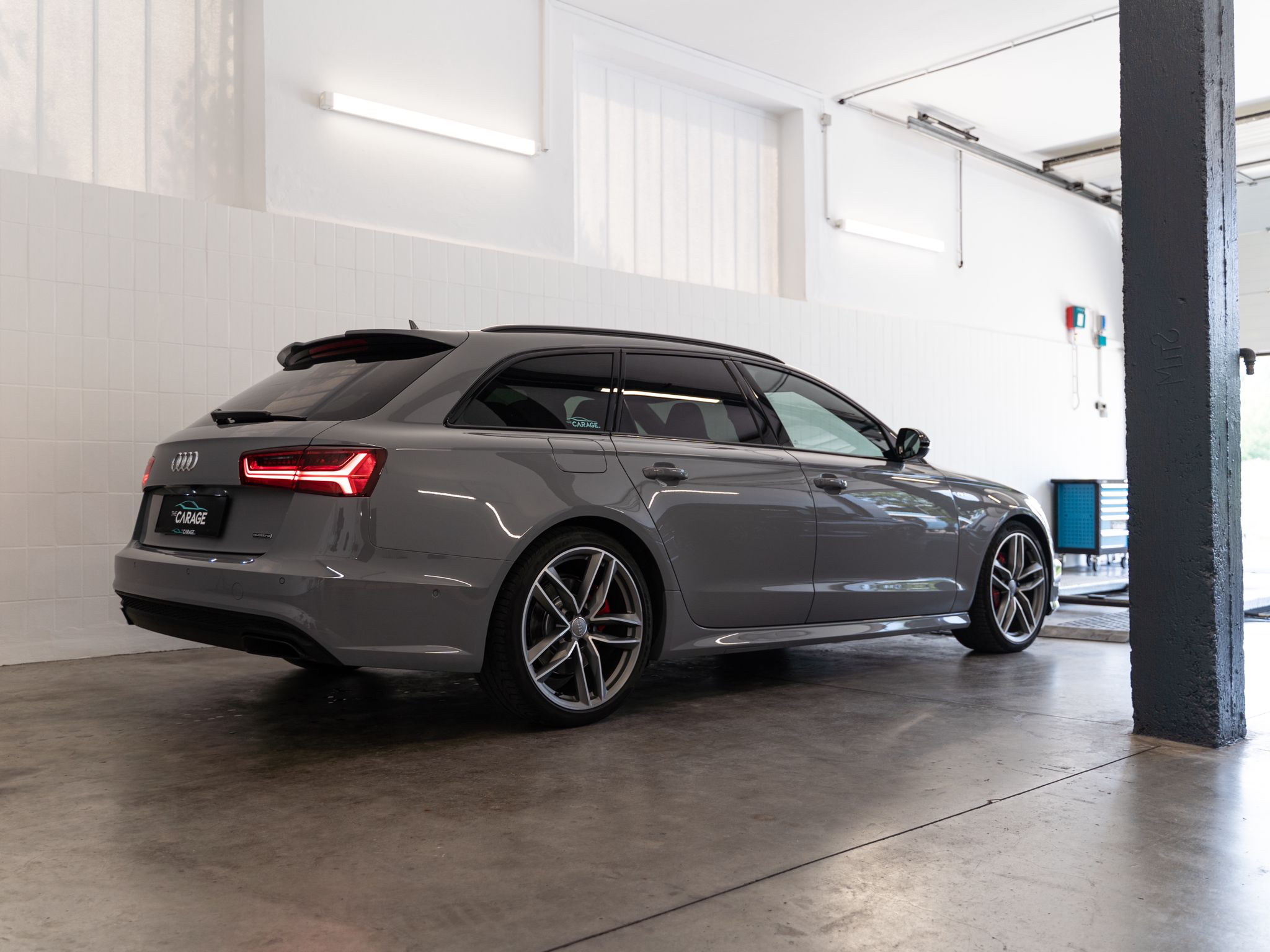 AUDI A6 COMPETITION Mercedes C53 AMG Coupe Matt